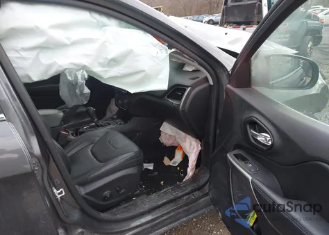 2021 Jeep Cherokee 80Th Anniversary 4X4/Latitude Lux 4X4 from USA, damaged, VIN 1C4PJMMX8MV174370